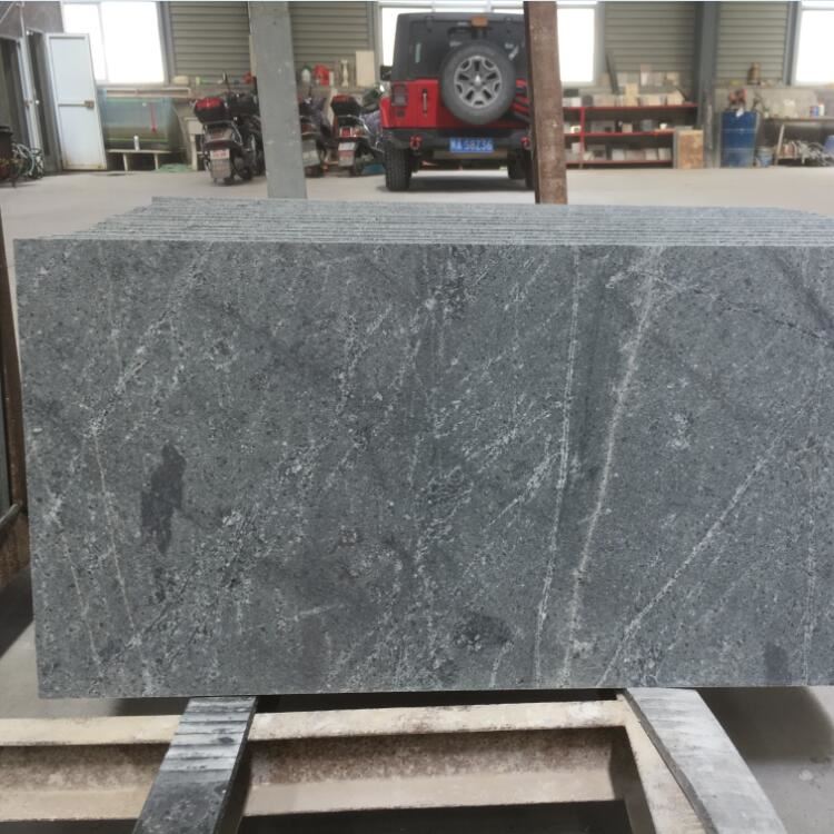 Silver Grey Tiles_2.jpg Silver Grey Tiles_2.jpg